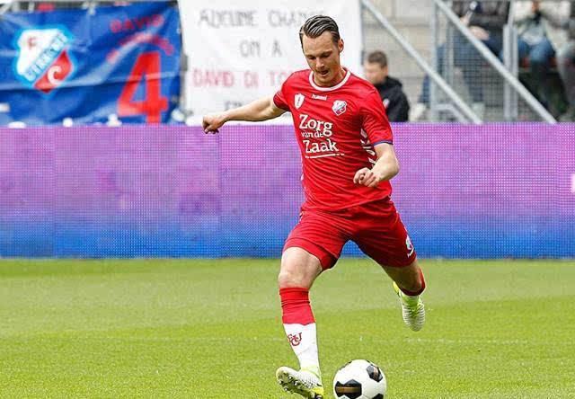 根據數據資 根據數據資