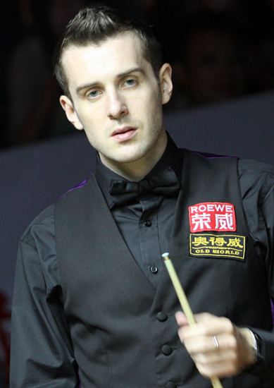 仍继续以金 仍继续以金